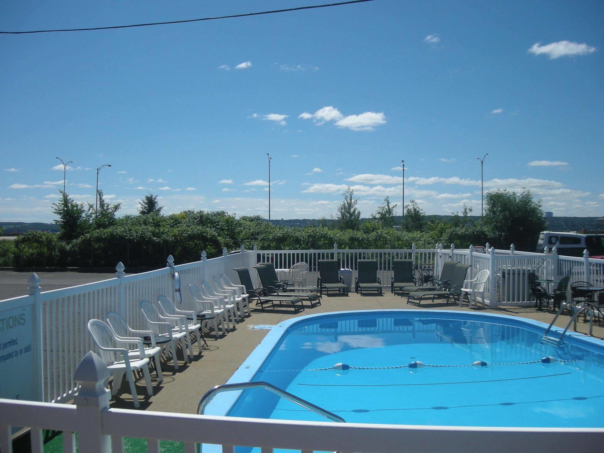 Chevalier 2* Quebec City